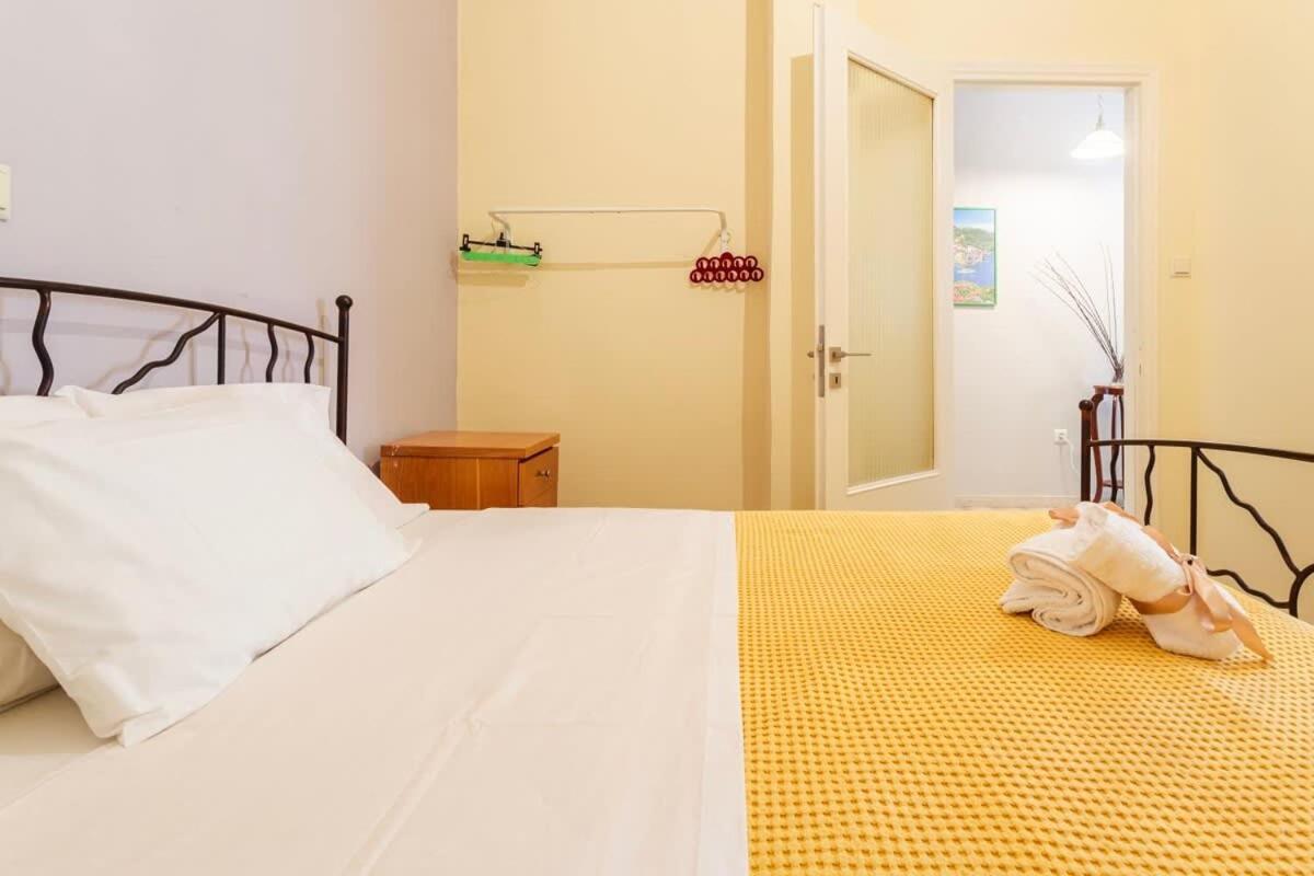 Kalamata Rose Nest - Urban Comfy Escape 외부 사진