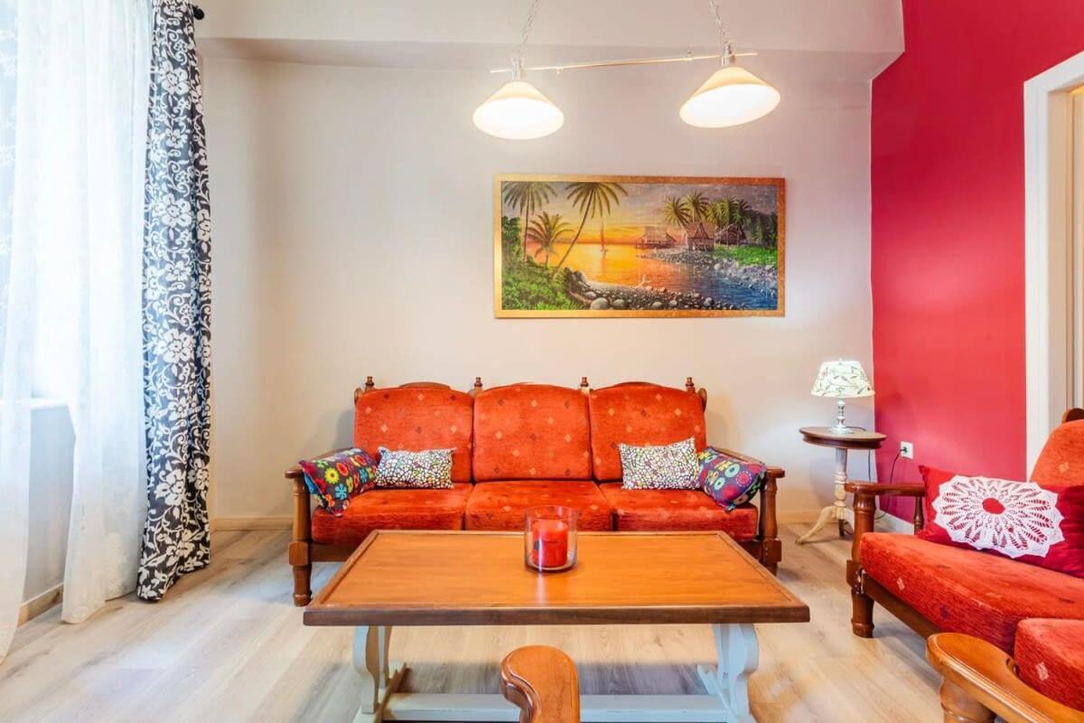 Kalamata Rose Nest - Urban Comfy Escape 외부 사진